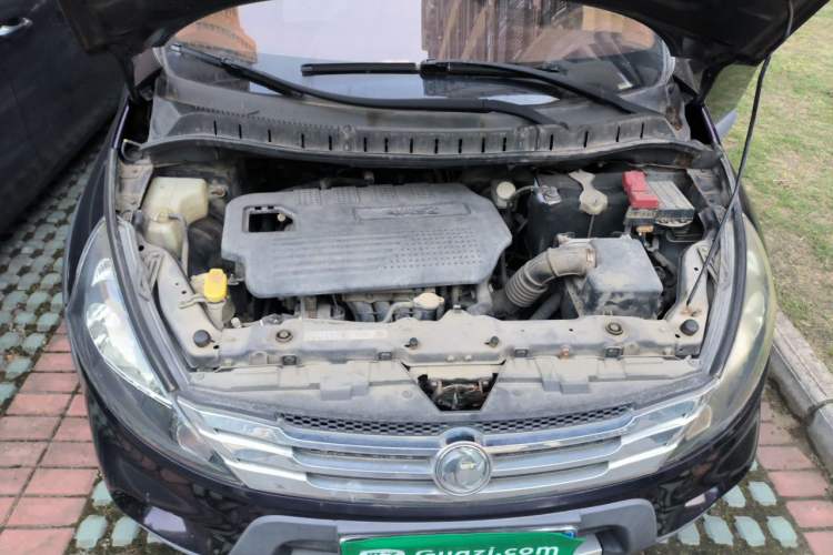 Used FORTHING Joyear SUV 2012 1.6L Luxury Model Engine Bay