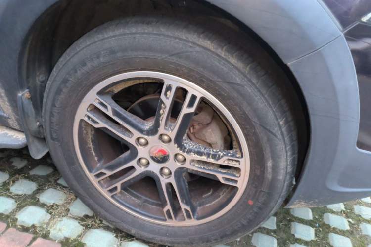 Used FORTHING Joyear SUV 2012 1.6L Luxury Model Right Front Wheel Hub
