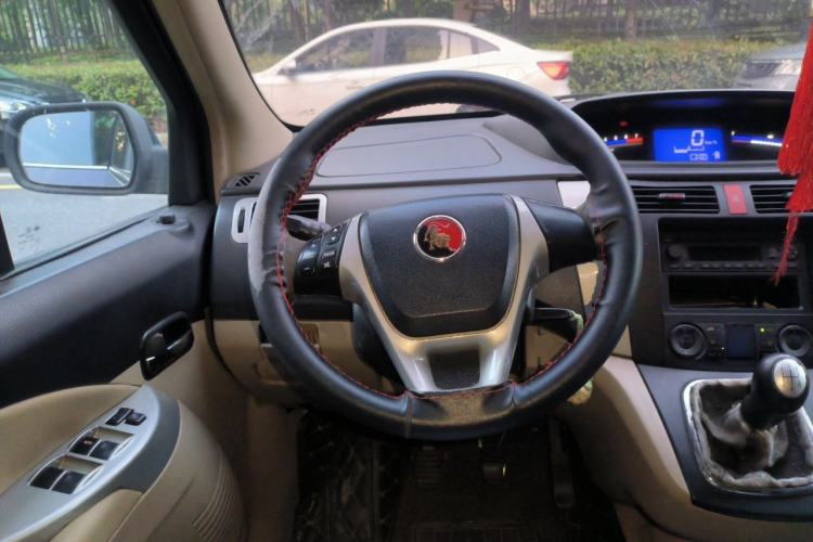 Used FORTHING Joyear SUV 2012 1.6L Luxury Model Steering Wheel