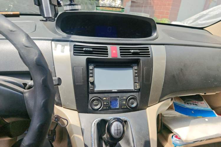 Used FORTHING Joyear SUV 2012 1.6L Luxury Model Audio And AC Panel