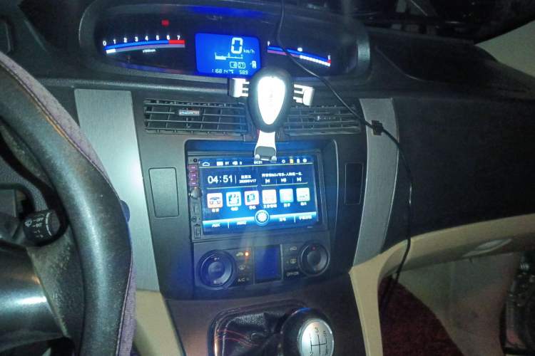 Used FORTHING Joyear SUV 2012 1.6L Luxury Model Audio And AC Panel