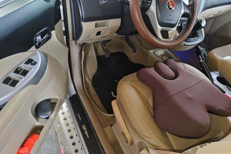 Used FORTHING Joyear SUV 2012 1.6L Luxury Model Driver Seat