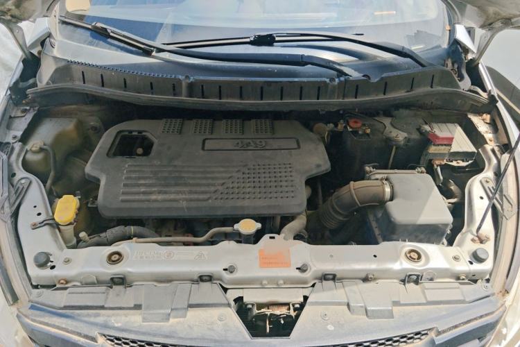 Used FORTHING Joyear SUV 2012 1.6L Luxury Model Engine Bay