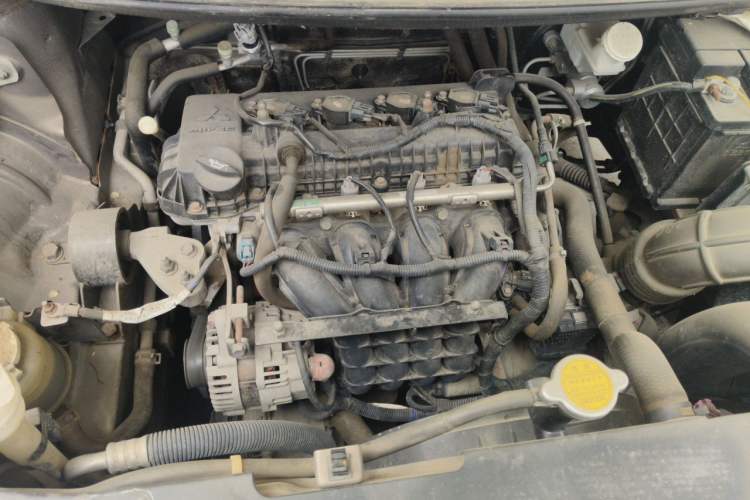 Used FORTHING Joyear SUV 2012 1.6L Deluxe Model Engine Bay Right