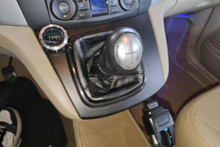 Used FORTHING Joyear SUV 2012 1.6L Luxury Model Gear Lever