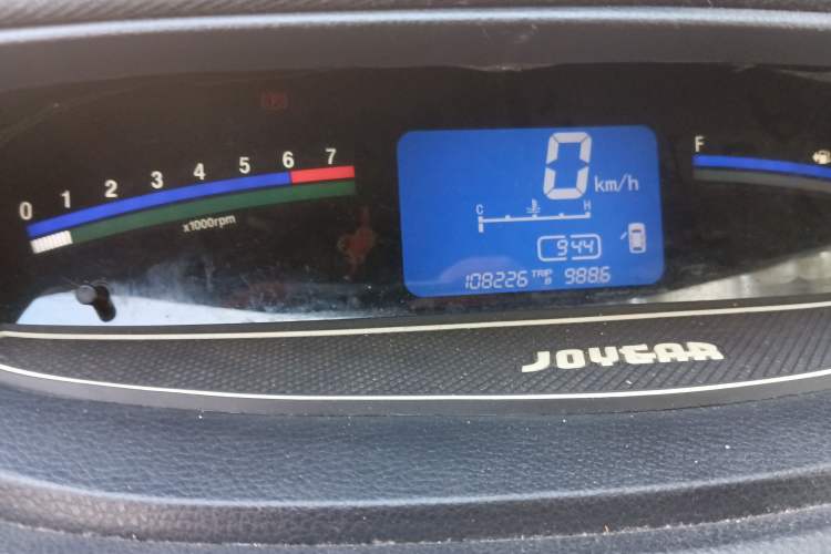 Used FORTHING Joyear SUV 2012 1.6L Luxury Model Odometer Close Up