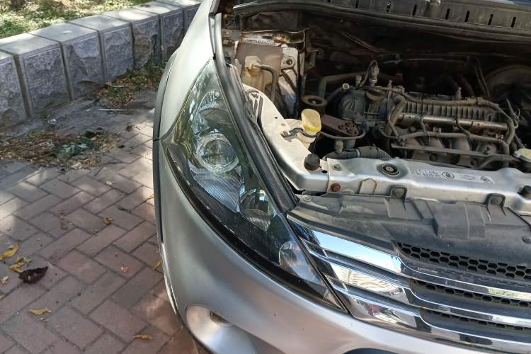 Used FORTHING Joyear SUV 2012 1.6L Luxury Model Right Front Headlight