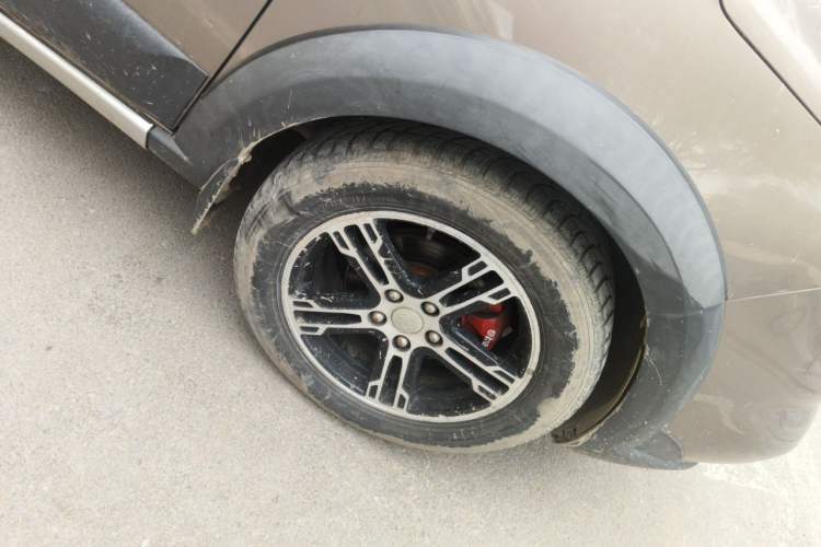 Used FORTHING Joyear SUV 2012 1.6L Deluxe Model Right Front Wheel Hub