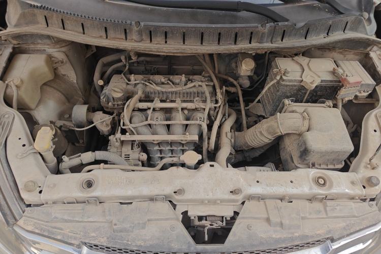 Used FORTHING Joyear SUV 2012 1.6L Luxury Model Engine Bay