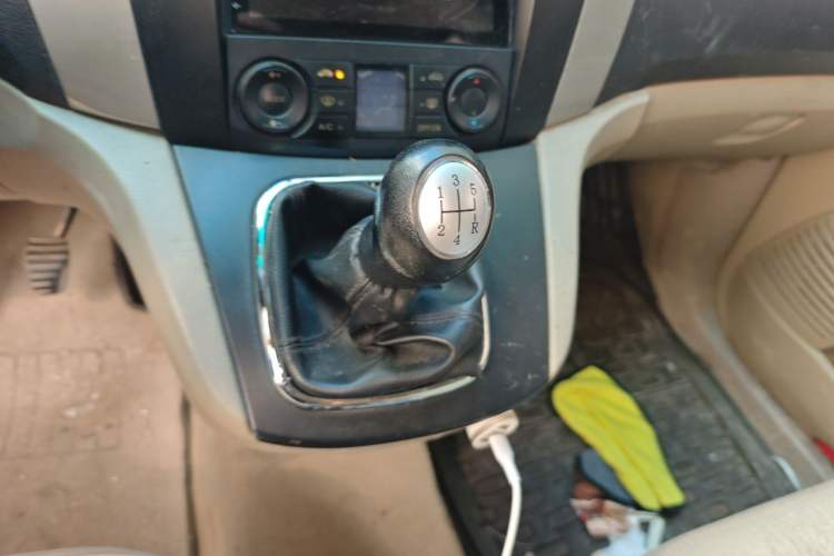 Used FORTHING Joyear SUV 2012 1.6L Luxury Model Gear Lever