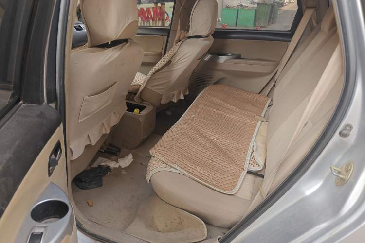Used FORTHING Joyear SUV 2012 1.6L Luxury Model Left Rear Seat