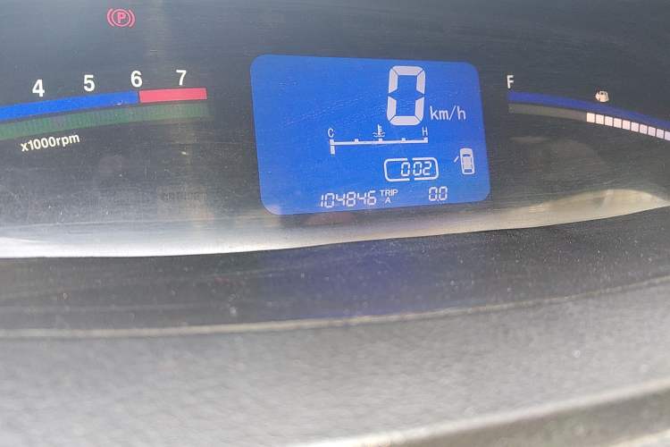 Used FORTHING Joyear SUV 2012 1.6L Luxury Model Odometer Close Up