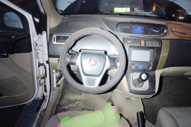 Used FORTHING Joyear SUV 2012 1.6L Luxury Model Steering Wheel