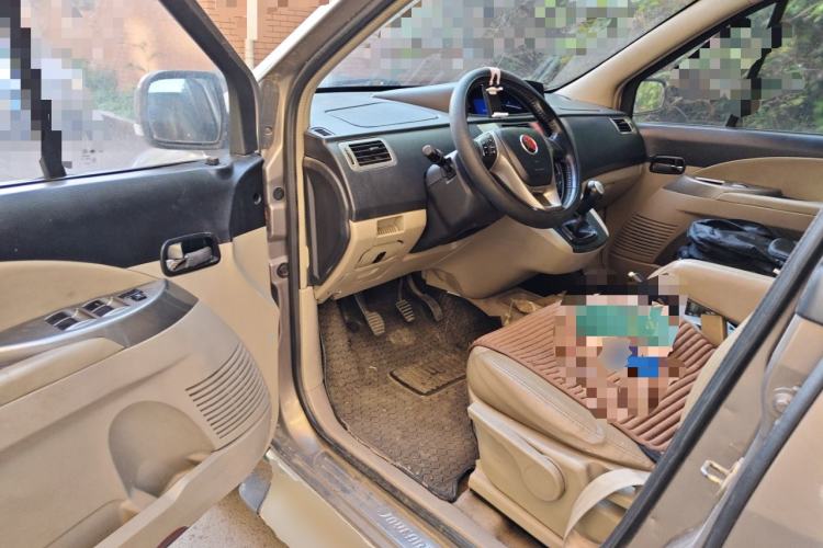 Used FORTHING Joyear SUV 2012 1.6L Deluxe Model Driver Seat