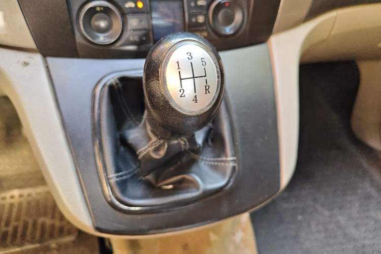 Used FORTHING Joyear SUV 2012 1.6L Deluxe Model Gear Lever