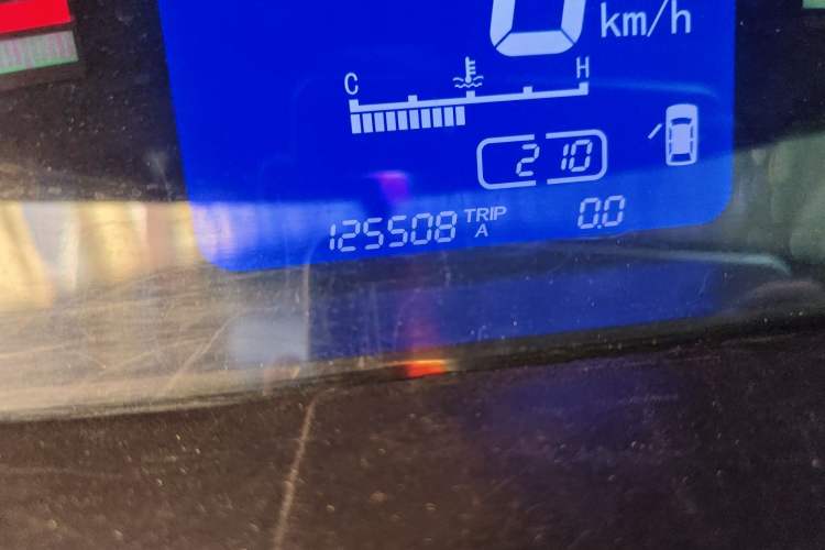 Used FORTHING Joyear SUV 2012 1.6L Deluxe Model Odometer Close Up