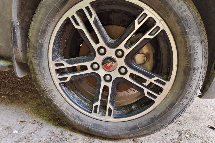 Used FORTHING Joyear SUV 2012 1.6L Deluxe Model Right Front Wheel Hub