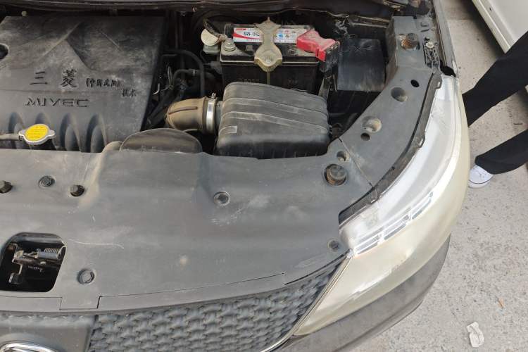 Used FORTHING Joyear X3 2014 1.5L Luxury Model Engine Bay Left