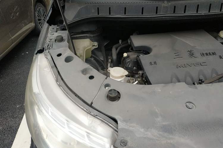 Used FORTHING Joyear X3 2014 1.5L Luxury Model Engine Bay Right