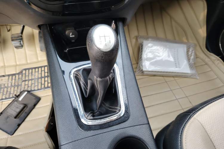 Used FORTHING Joyear X3 2014 1.5L Deluxe Edition Gear Lever