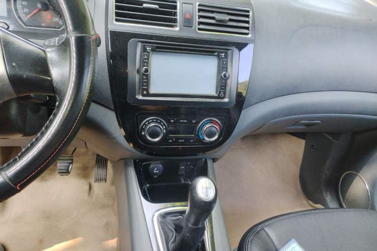 Used FORTHING Joyear X3 2014 1.5L Deluxe Edition Audio And AC Panel