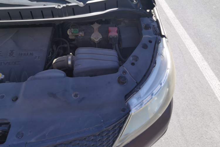 Used FORTHING Joyear X3 2014 1.5L Luxury Model Engine Bay Left