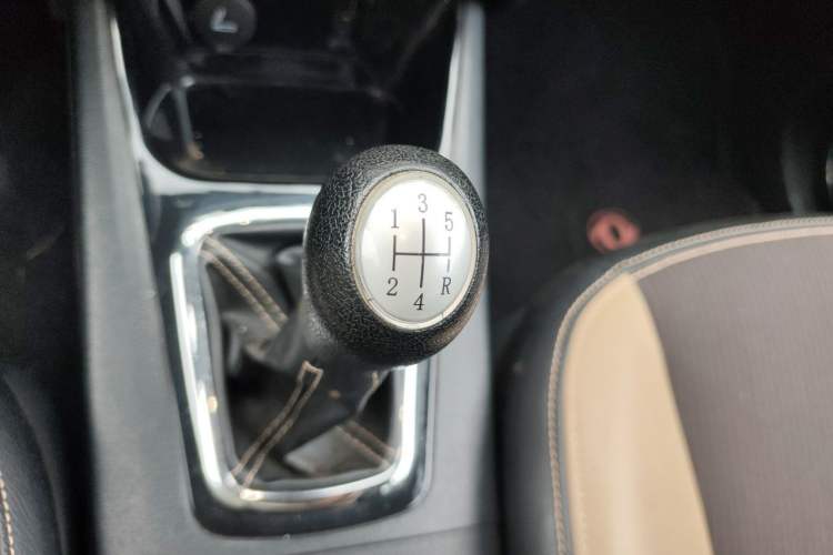 Used FORTHING Joyear X3 2014 1.5L Luxury Model Gear Lever