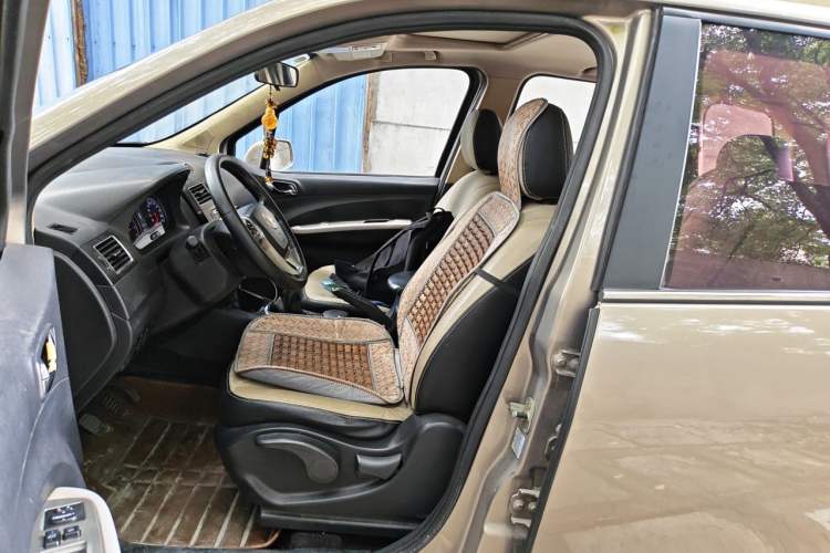 Used FORTHING Joyear X3 2014 1.5L Deluxe Edition Left Front Seat