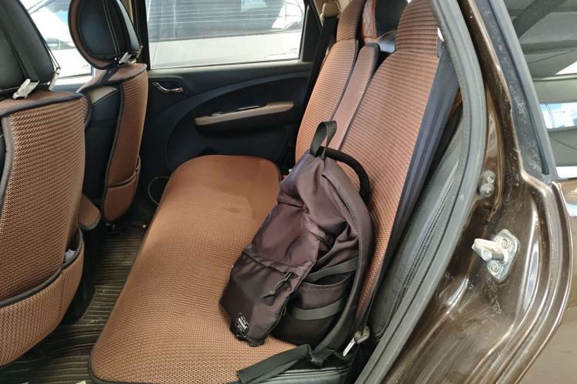 Used FORTHING Joyear X3 2014 1.5L Luxury Model Left Rear Seat
