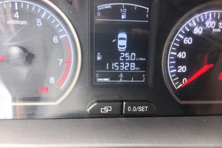Used FORTHING Joyear X3 2014 1.5L Comfort Model Odometer Close Up