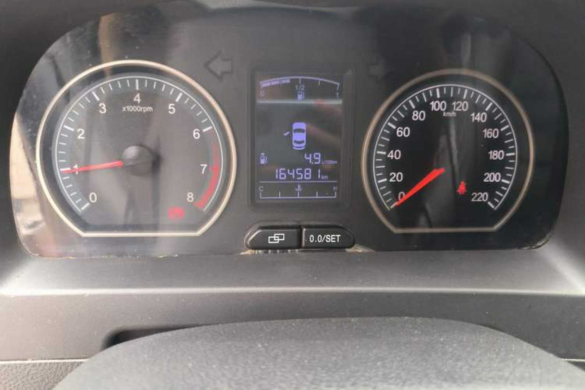 Used FORTHING Joyear X3 2014 1.5L Luxury Model Odometer Close Up