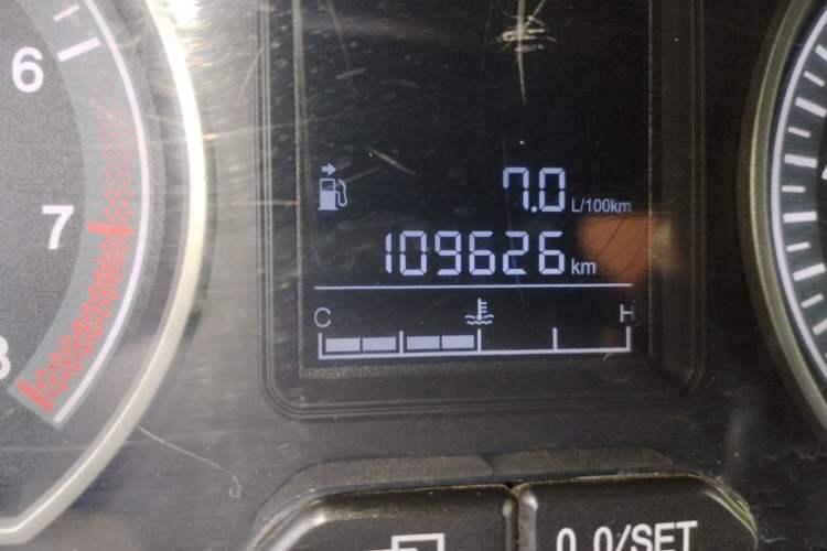 Used FORTHING Joyear X3 2014 1.5L Deluxe Edition Odometer Close Up