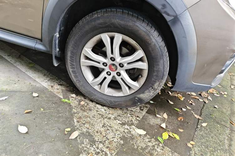 Used FORTHING Joyear X3 2014 1.5L Deluxe Edition Right Front Wheel Hub