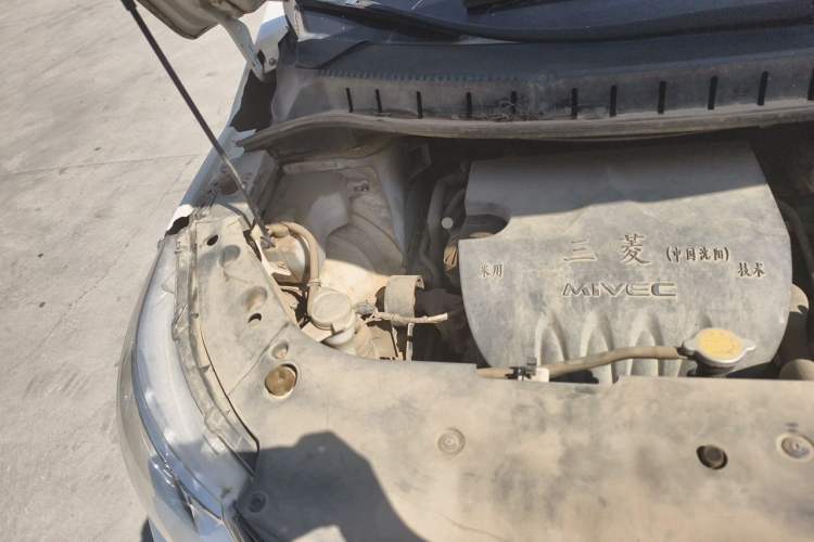 Used FORTHING Joyear X3 2014 1.5L Luxury Model Engine Bay Right