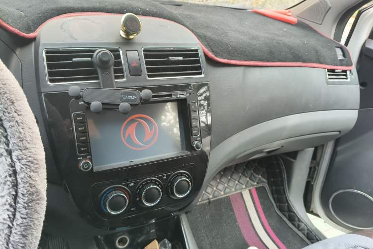 Used FORTHING Joyear X3 2014 1.5L Luxury Model Audio And AC Panel