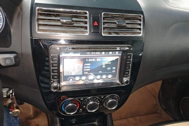 Used FORTHING Joyear X3 2014 1.5L Deluxe Edition Audio And AC Panel