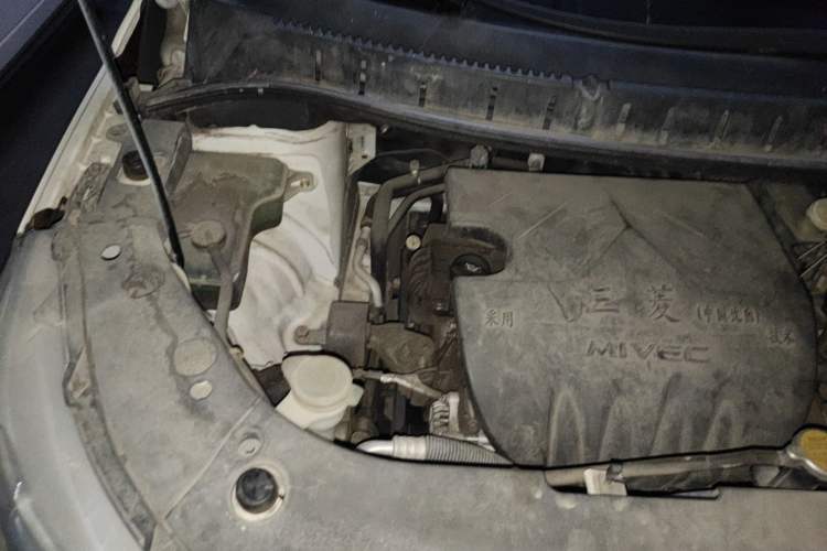 Used FORTHING Joyear X3 2014 1.5L Luxury Model Engine Bay Right