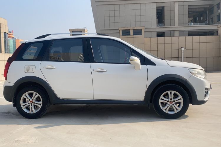 Used FORTHING Joyear X3 2014 1.5L Luxury Model Exterior 2