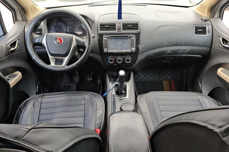 Used FORTHING Joyear X3 2014 1.5L Deluxe Edition Interior 2