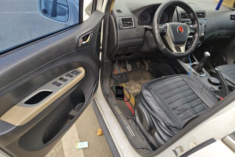 Used FORTHING Joyear X3 2014 1.5L Deluxe Edition Interior 3