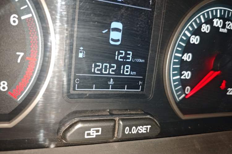 Used FORTHING Joyear X3 2014 1.5L Deluxe Edition Odometer Close Up