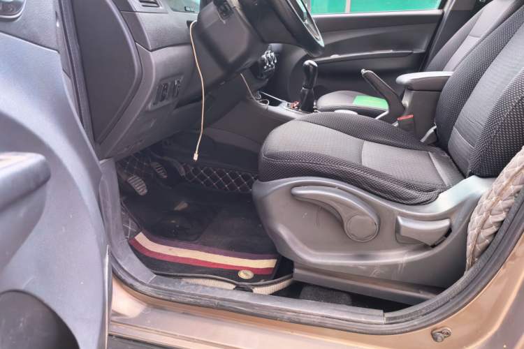 Used FORTHING Joyear X3 2014 1.5L Comfort Model Left Front Seat