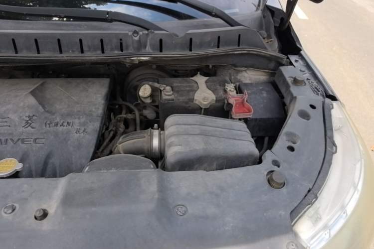 Used FORTHING Joyear X3 2015 1.5L Luxury Model Engine Bay Left