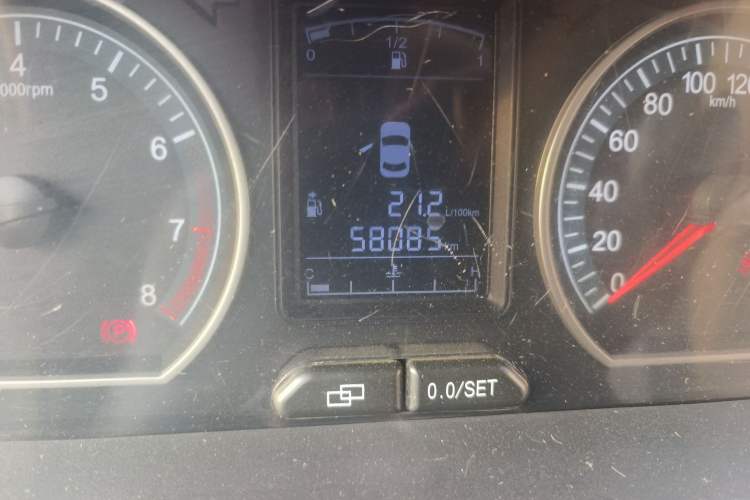 Used FORTHING Joyear X3 2015 1.5L Luxury Model Odometer Close Up