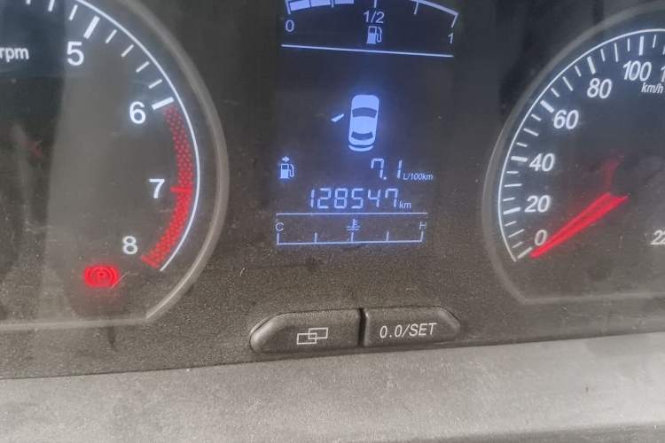 Used FORTHING Joyear X3 2015 1.5L Comfort Model Odometer Close Up