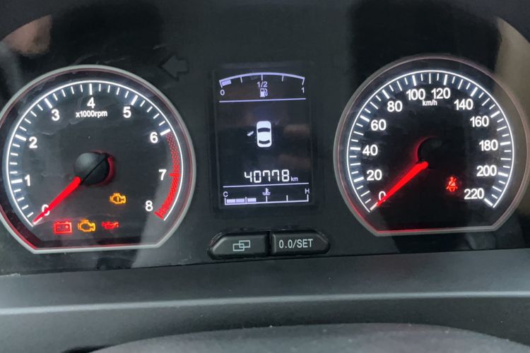 Used FORTHING Joyear X3 2015 1.5L Luxury Model Odometer Close Up
