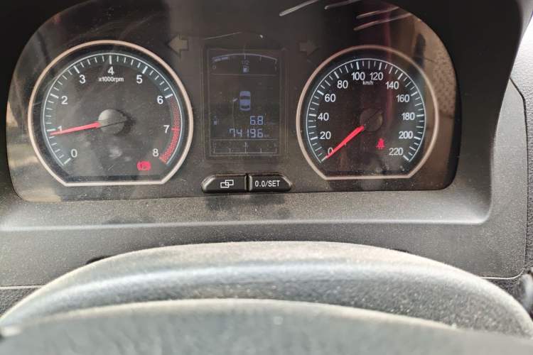 Used FORTHING Joyear X3 2015 1.5L Comfort Model Odometer Close Up