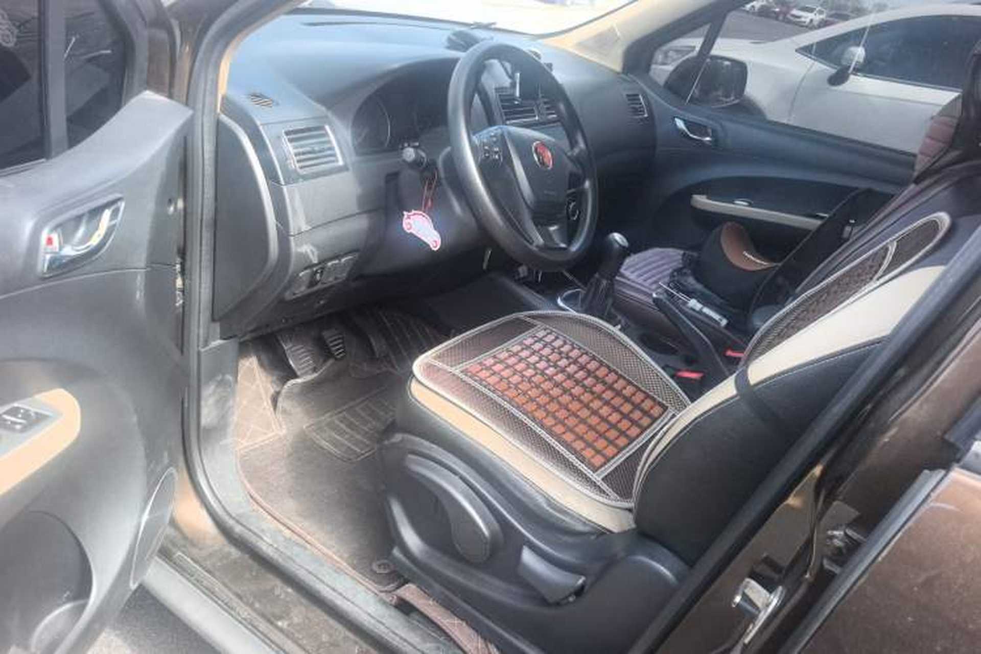 Used FORTHING Joyear X3 2015 1.5L Comfort Model Interior 1