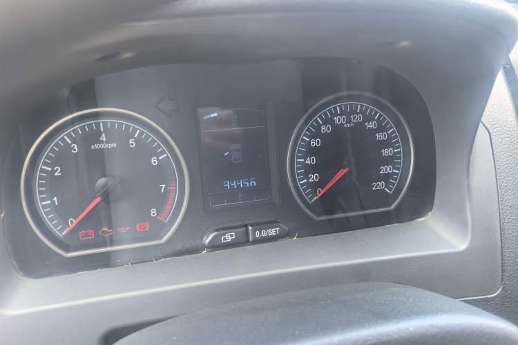 Used FORTHING Joyear X3 2015 1.5L Comfort Model Odometer Close Up