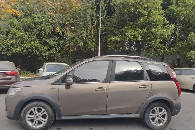Used FORTHING Joyear X3 2015 1.5L Luxury Model Exterior 2